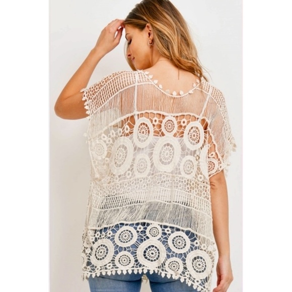 Cream Crochet Geometric Pattern Sheer Layering Tunic Top - Picture 8 of 9
